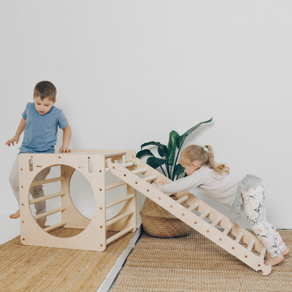 Climbing and Sliding ramp - KateHaa