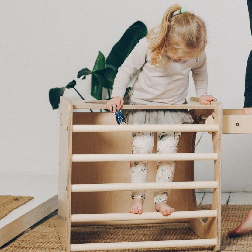 Climbing Cube Skylight - KateHaa